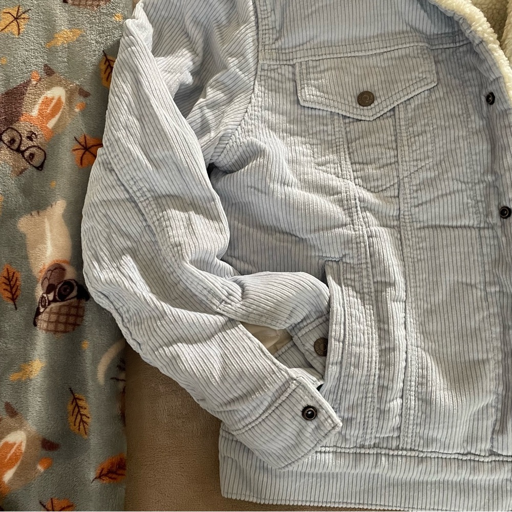 Levi’s Women’s Ex-Boyfriend Light Blue Corduroy Sherpa Trucker Jacket Size L - Picture 4 of 8